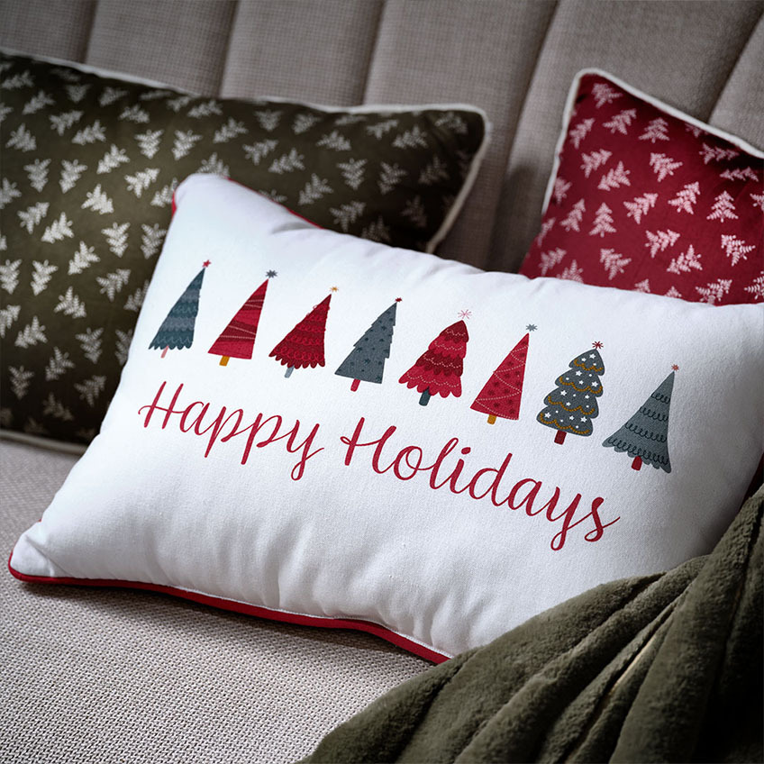 Perne festive LUCIA si PETALIT cu motive din bradul de Crăciun Perne festive de Craciun cu motive cu brad