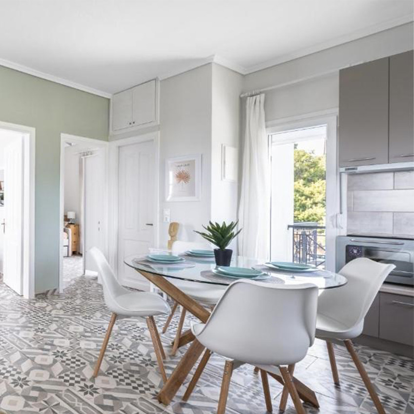 Scaun de dining KASTRUP , masă de dining AGERBY și plantă artificială STEINAR Dining mobilat cu masă, scaune și accesorii