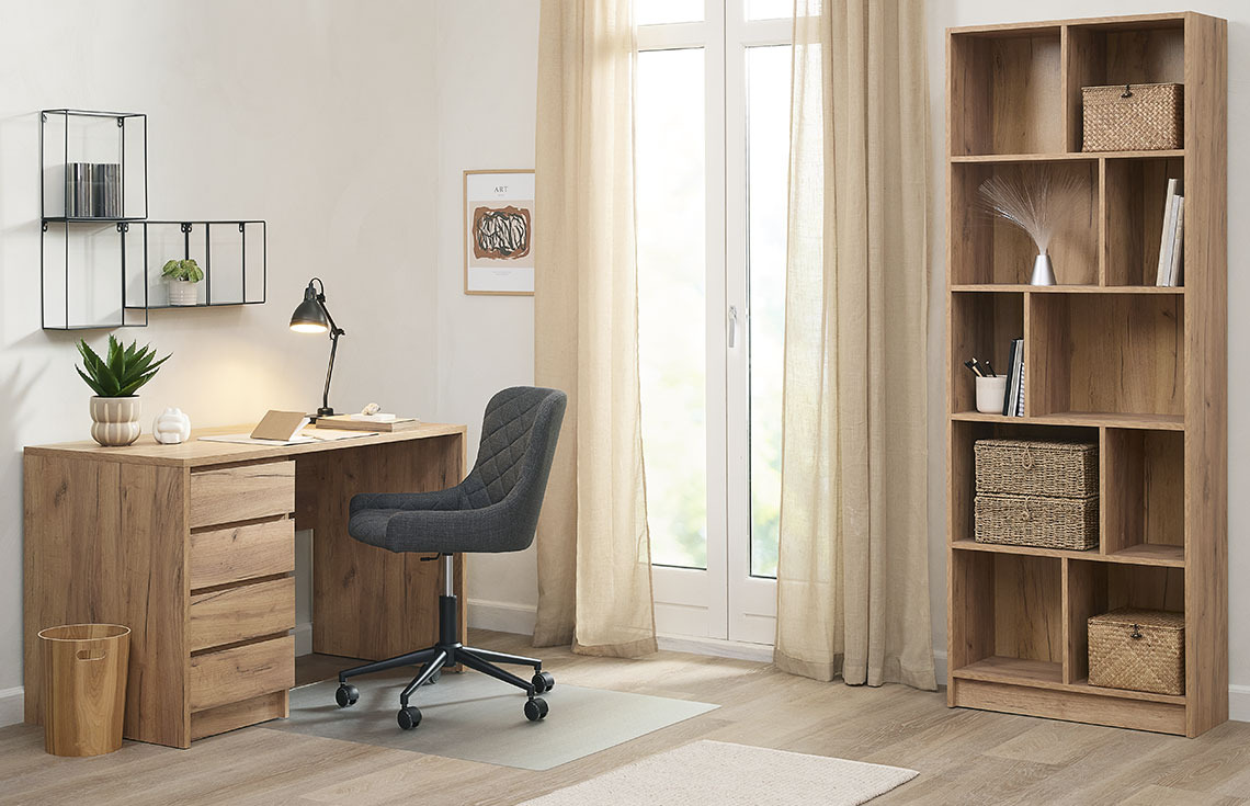 LIMFJORDEN birou, PEBRINGE scaun de birou și MOSBJERG bibliotecă Configurație de birou de acasă cu birou, scaun elegant de birou și bibliotecă