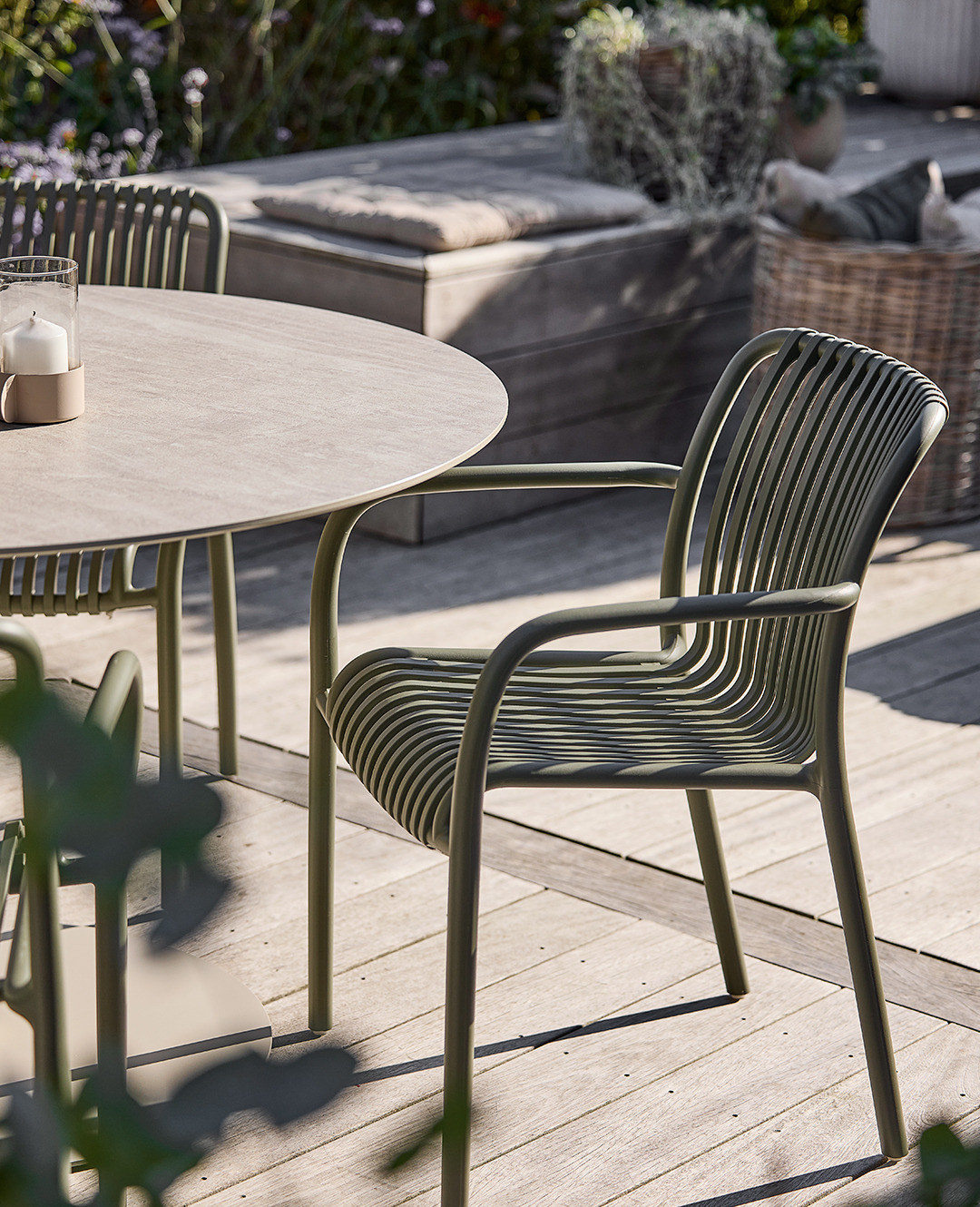 Scaun stivuibil NABBEN măsliniu