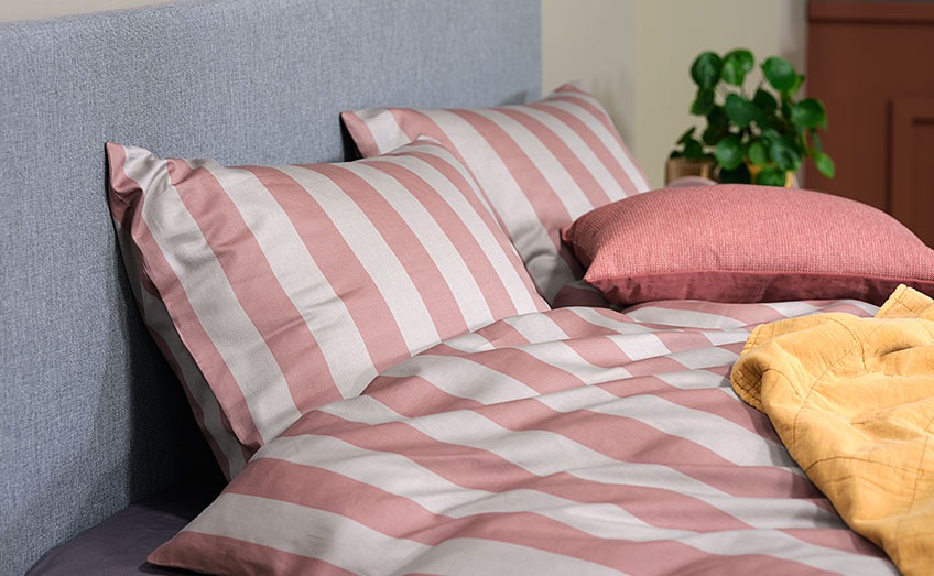 SIMONE bed linen in 100% cotton sateen Striped bed linen in 100% cotton sateen