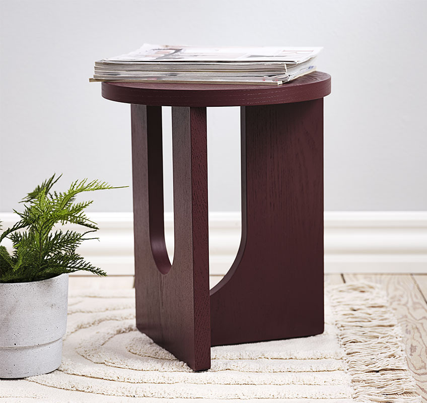 ARCH măsuță de colț Măsuță de colț burgundy cu formă rotundă
